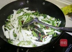 辣炒白菜烩芹菜的做法图解8