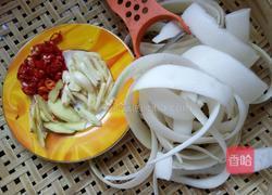 淹至萝卜条的做法图解2