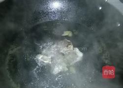 鲍鱼鸡猪骨汤的做法图解1