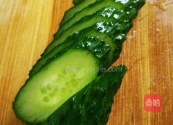 鸡蛋炒黄瓜的做法图解1