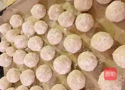 Snowball Cookies (Walnut Crispy) Recipe Illustration 6