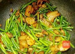 蒜苔回锅肉的做法图解10