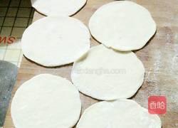 小熊煎锅芹菜鲜肉煎饺的做法图解4