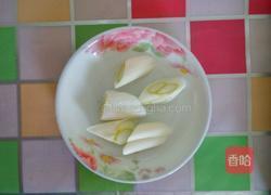 鸡蛋炒芹菜的做法图解3