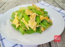 鸡蛋炒芹菜的做法图解12