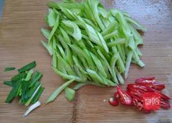 辣炒芥菜梗的做法图解2