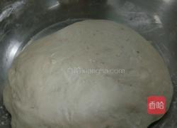 豆沙花卷)的做法图解2