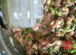 香菜猪肉馄饨的做法图解5