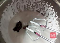 巧克力树桩蛋糕的做法图解9