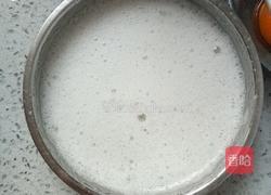 6寸柔软戚风蛋糕的做法图解4