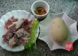 骨头莲藕汤的做法图解1
