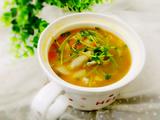 西红柿菌菇豆苗汤的做法[图]