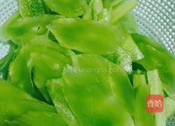 香葱炒莴笋的做法图解3