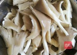 酥炸平菇的做法图解2