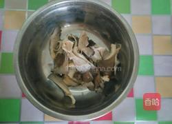 酥炸蘑菇鱼的做法图解3