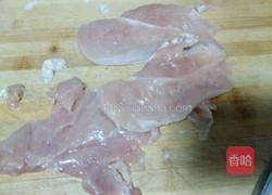 爆浆鸡肉卷（配俄式酸乳瓜）的做法图解1
