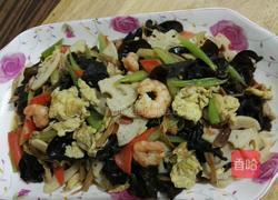 木耳虾仁炒时蔬的做法图解7