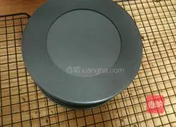 Christmas Cream Strawberry Cake (6 Inch) Recipe Illustration 10