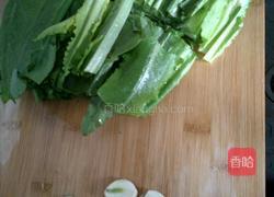 蒜香油麦菜的做法图解2