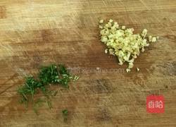 太阳版萝卜蒸肉的做法图解2