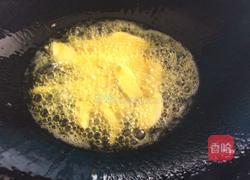 猪软骨芹菜的做法图解3