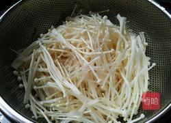 金针菇炒肉丝的做法图解4