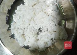 芝士蛋炒饭配面包的做法图解3