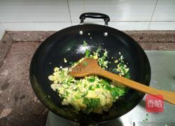 芝士蛋炒饭配面包的做法图解5