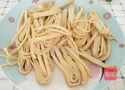 凉拌豆腐皮的做法图解2