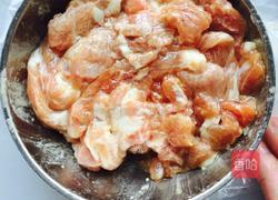 瘦肉木耳炒腐竹的做法图解6