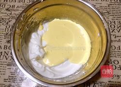 双色纸杯蛋糕的做法图解12