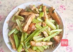 芹菜炒豆腐干的做法图解6