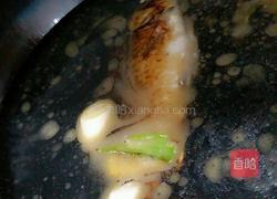 海参鲫鱼汤（下奶）的做法图解3