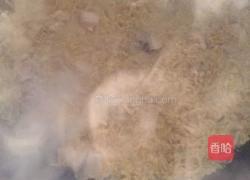 五花肉炖酸菜的做法图解5