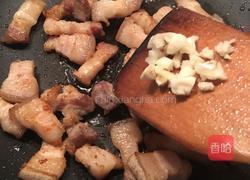五花肉炒菜花的做法图解4