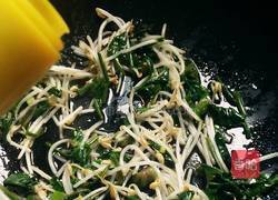 菠菜炒黄豆芽的做法图解7