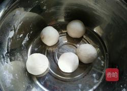糯米粉芝麻饼的做法图解2