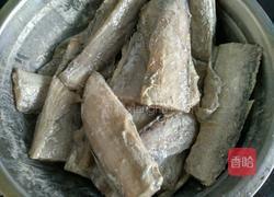 糖醋带鱼的做法图解3