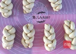 牛奶小辫面包的做法图解11