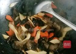 山药胡萝卜炒木耳的做法图解8