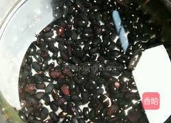 黑豆花生豆浆的做法图解1