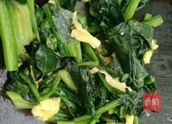 菠菜炒笨蛋的做法图解7