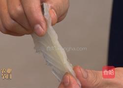 CCTV7食尚大转盘《经典水煮鱼》的做法图解3