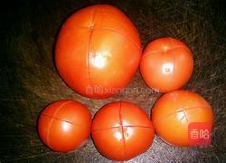 番茄鸡蛋拌面的做法图解1