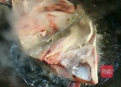 胖鱼头汤的做法图解5