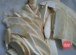 杏鲍菇炒猪肉的做法图解1