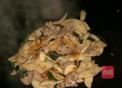 杏鲍菇炒猪肉的做法图解9