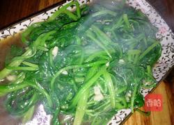 蒜蓉爆菠菜的做法图解1