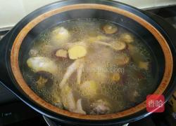 香菇炖鸡汤的做法图解7