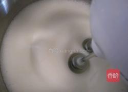 蓝莓芝麻戚风蛋糕的做法图解7